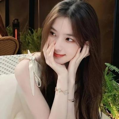 垃圾箱里的婴儿